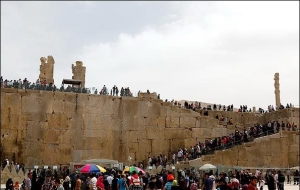 *باید تمام&zwnj;قد از بخش گردشگری حمایت کنیم* &nbsp;