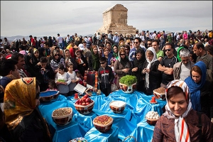 اجرای برنامه فاخر حلول سال نو در پاسارگاد پس از ۱۲ سال